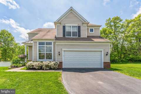 318 W ARMSTRONG DRIVE, FOUNTAINVILLE, PA 18923