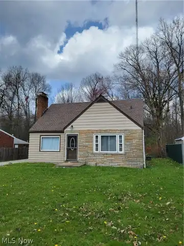 474 Orlo Lane, Youngstown, OH 44512