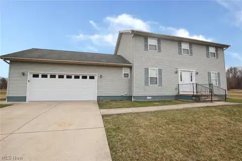 227 Beachwood Drive, Youngstown, OH 44505