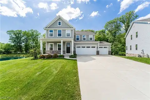 8768 Merryvale Drive, Twinsburg, OH 44087