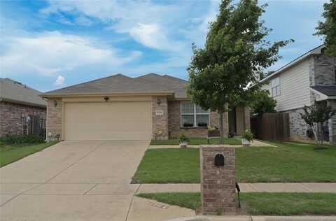 9220 Curacao Drive, Fort Worth, TX 76123