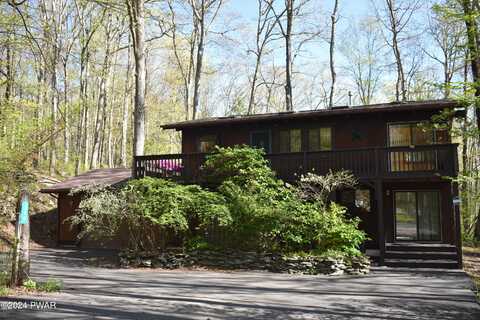 800 Dogwood Court W, Lords Valley, PA 18428