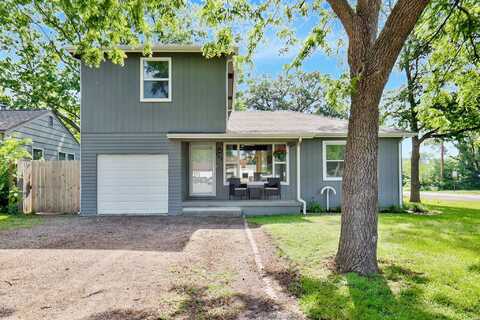 152 S 1st Ave., Clearwater, KS 67026