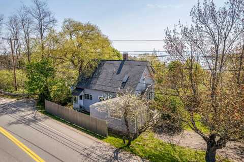24 Old County Road, Rockport, ME 04856