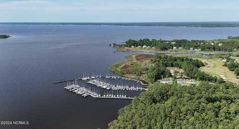 911 Harbour Pointe Drive, New Bern, NC 28560