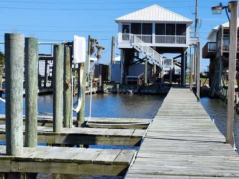 1049 HIGHWAY 1, Grand Isle, LA 70358