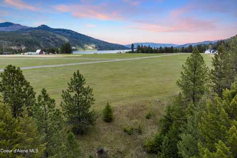 8 Fortune Way, Priest River, ID 83856