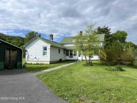 16603 State Route 22, Putnam Station, NY 12861