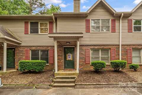 1485 20th Avenue NE, Hickory, NC 28601