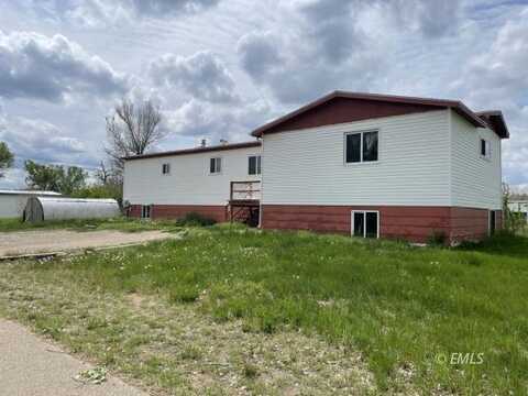 815 N 2nd St, Miles City, MT 59301