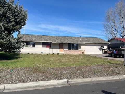 1256 NW 9th Street, Redmond, OR 97756