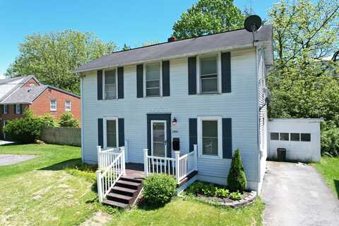 1909 COLLEGE AVE, BLUEFIELD, WV 24701