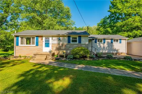 1205 Bison Street NW, Massillon, OH 44647