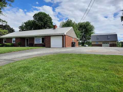 510 Georgetown Rd, Ronks, PA 17572