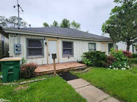 704 - 706 W Broadway Avenue, Fairfield, IA 52556