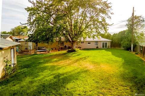 Grand, MOSES LAKE, WA 98837