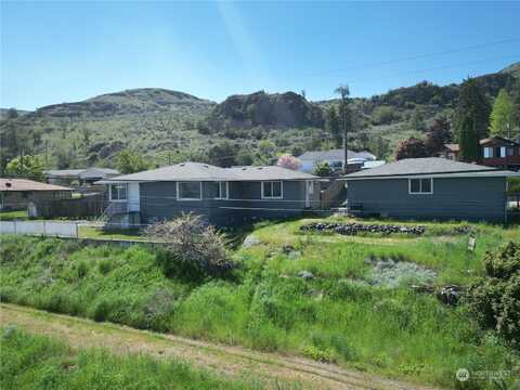 Ronald, GRAND COULEE, WA 99133