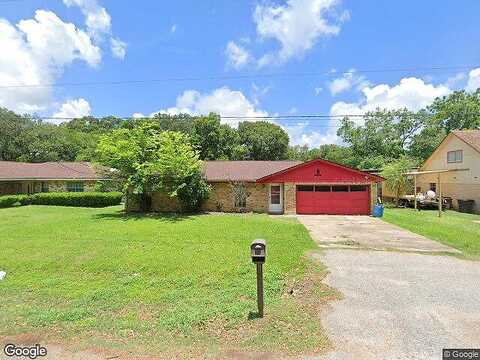 Maple, CLUTE, TX 77531