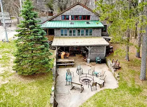 Lodge, MENAHGA, MN 56464