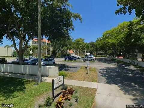 Presidential Way, West Palm Beach, FL 33401