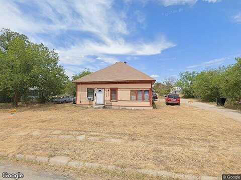 1St, BROWNWOOD, TX 76801