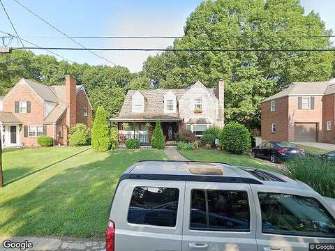 Glenview, NEW KENSINGTON, PA 15068