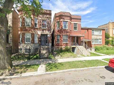 Eberhart, CHICAGO, IL 60637