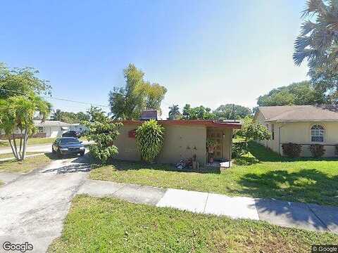 7Th, HALLANDALE BEACH, FL 33009