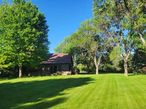 12925 391st Avenue, Aberdeen, SD 57401