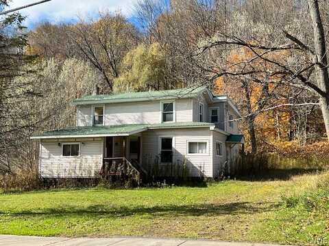 315 State Route 8, Russia, NY 13324