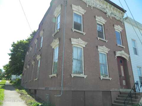 840 2nd Street, Rensselaer, NY 12144