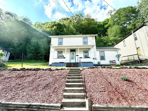 502 PACIFIC Street, Franklin, PA 16323