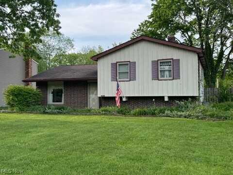 26604 Redwood Drive, Olmsted Falls, OH 44138