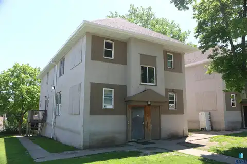 422 N Spring Ave, Sioux Falls, SD 57104
