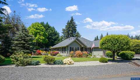 725 7th St, Lyons, OR 97358