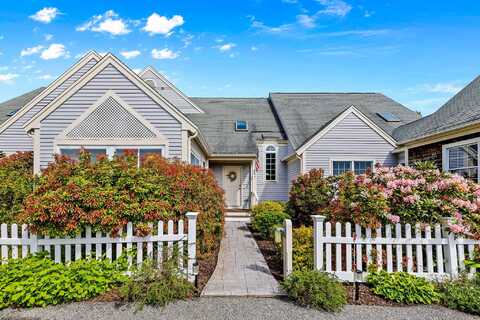 83 Blue Spruce Way, Mashpee, MA 02649