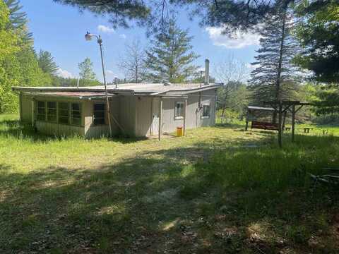 546 N M-30, Gladwin, MI 48624