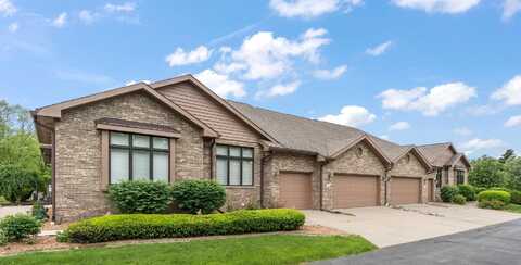 619 E Brookside Drive, Crown Point, IN 46307