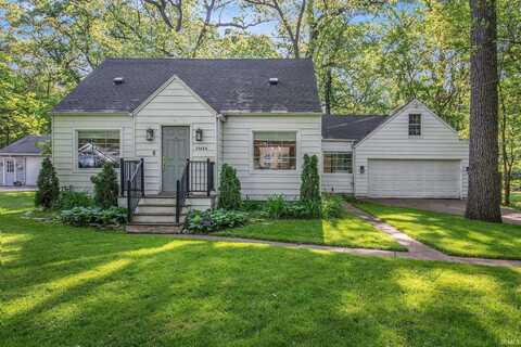 52624 Kenilworth Road, South Bend, IN 46637
