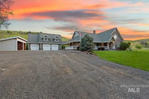 3057 Hwy 71, Cambridge, ID 83610