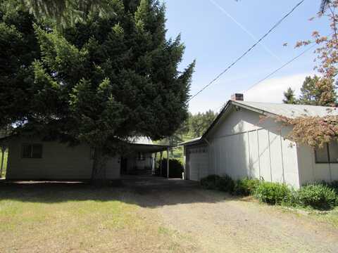 414 N Baker Avenue, Chiloquin, OR 97624