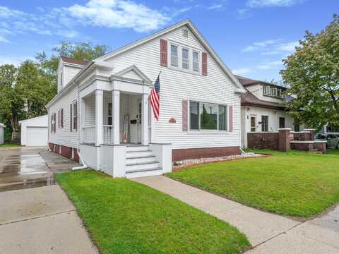 1614 26th St, Two Rivers, WI 54241