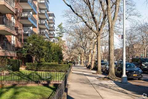 800 Ocean Parkway, Kensington (Brooklyn), NY 11230