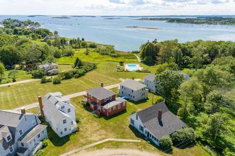 10 S Colony Branch Road, Harpswell, ME 04079