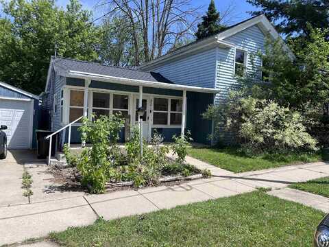 221 N MILL Street, WAUPUN, WI 53963