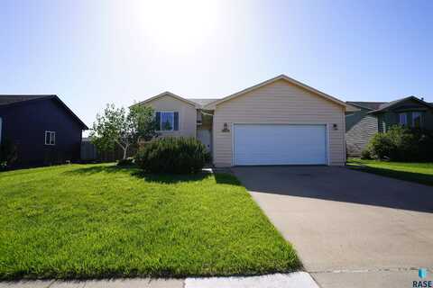 5909 S Hallow Ave, Sioux Falls, SD 57106