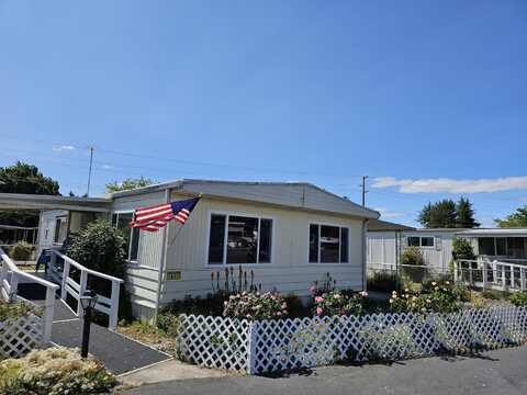 1241 Dowell Road, Grants Pass, OR 97527