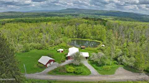 134 Top of Dean Hill Rd, Canaan, NY 12029