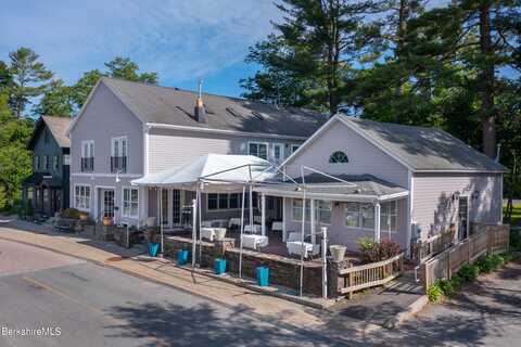 15 Franklin St, Lenox, MA 01240