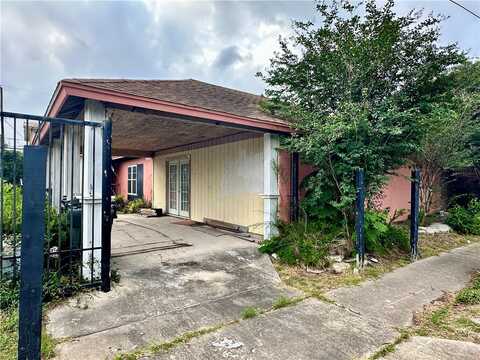 4205 Green Grove Drive, Corpus Christi, TX 78415